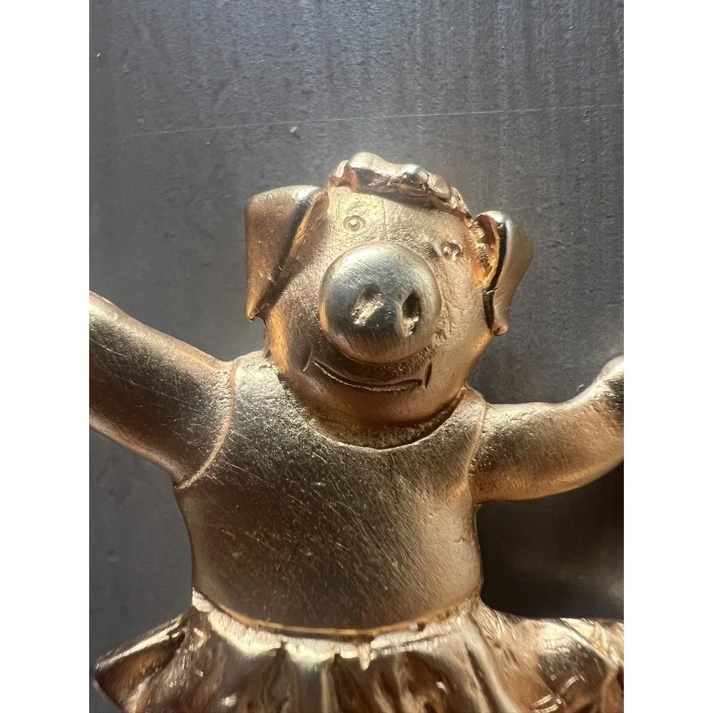 Vintage Pig Ballerina Brooch Gold Ballet Pin Signed DP 90s Whimsical Novelty - Picture 2 of 7